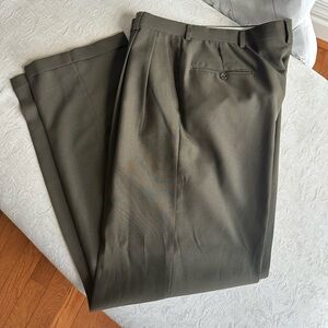 Haggar Classic Olive Trousers